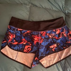 Lululemon speed up shorts 2.5”